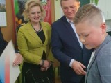 Wicestarosta Dębicki i Dyrektor Edukacji Starostwa w Dębicy składają gratulacje