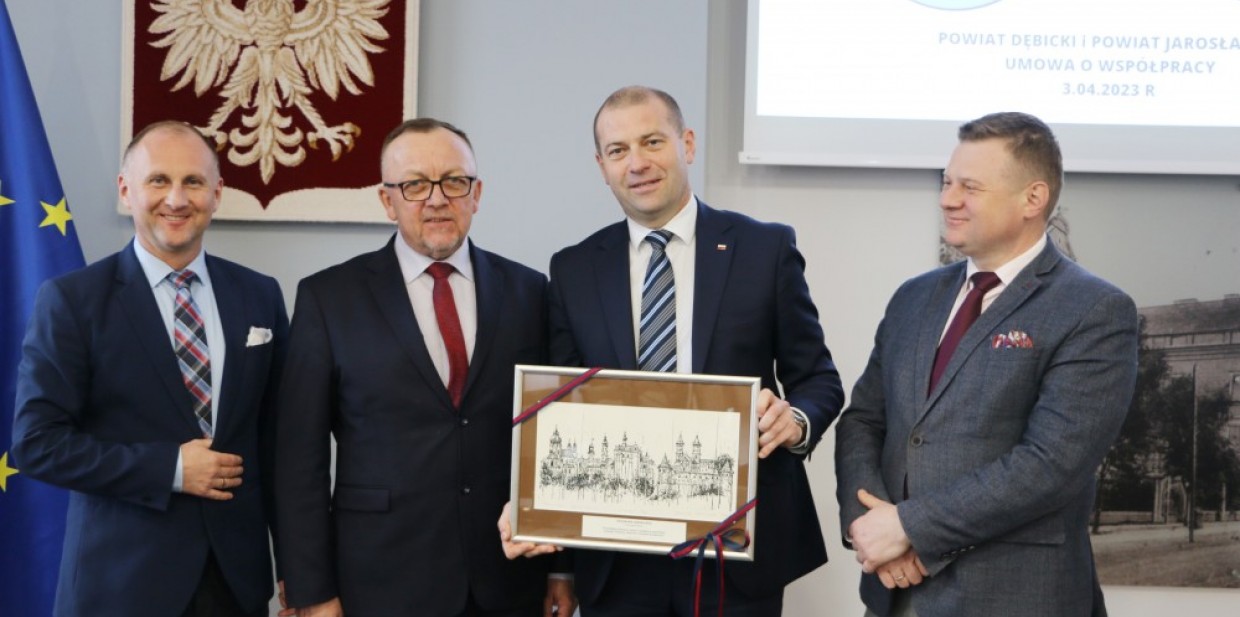 Powiaty Dębicki i Jarosławski podpisały umowę partnerską