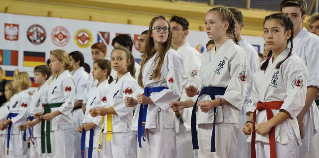 Mistrzostwa i Puchar Europy w karate w Dębicy - ponad pół tysiąca zawodników!
